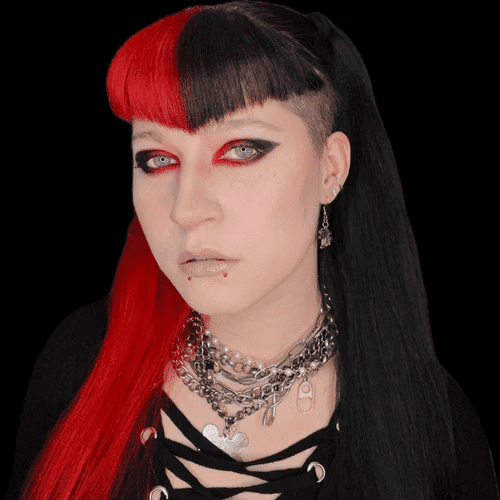 Portrait of Autumn, a professional stylist at [salon] 718, showcasing their expertise and style.