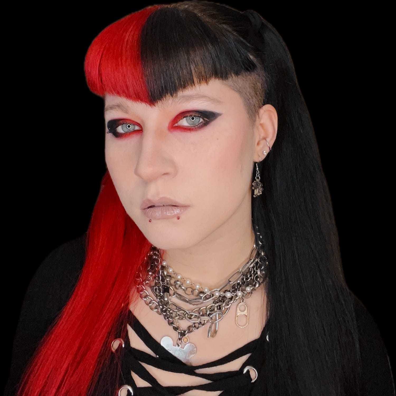 Portrait of Autumn, a professional stylist at [salon] 718, showcasing their expertise and style.