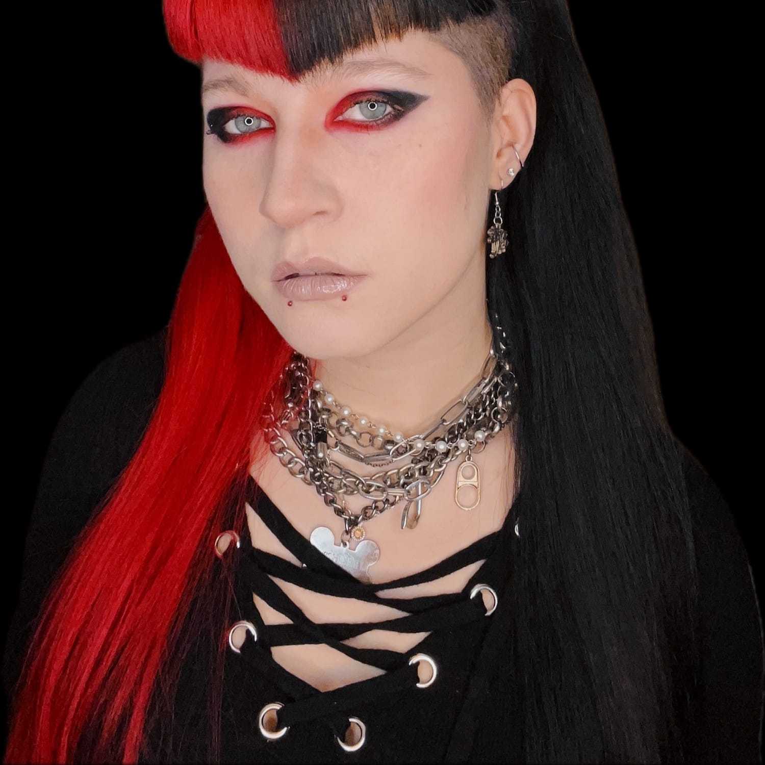 Portrait of Autumn, a professional stylist at [salon] 718, showcasing their expertise and style.